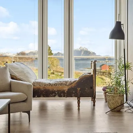 Large In Lofoten With Fantastic Views - 4 Bedrooms And 9 Beds. * スタムスンド