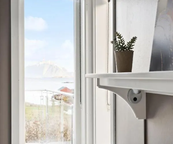 Villa Large In Lofoten With Fantastic Views - 4 Bedrooms And 9 Beds. *