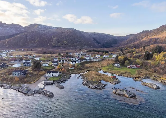 Large In Lofoten With Fantastic Views - 4 Bedrooms And 9 Beds. *